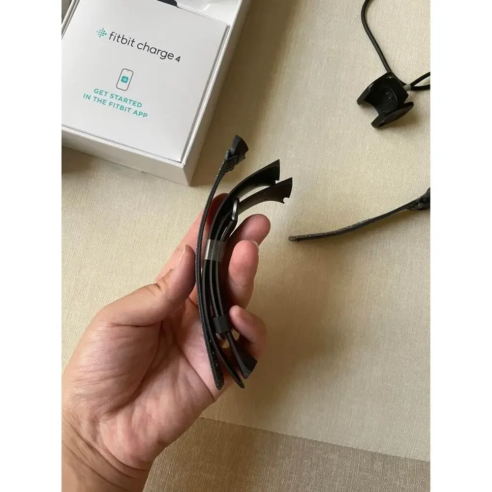 Fitbit Charge4 Special Edition